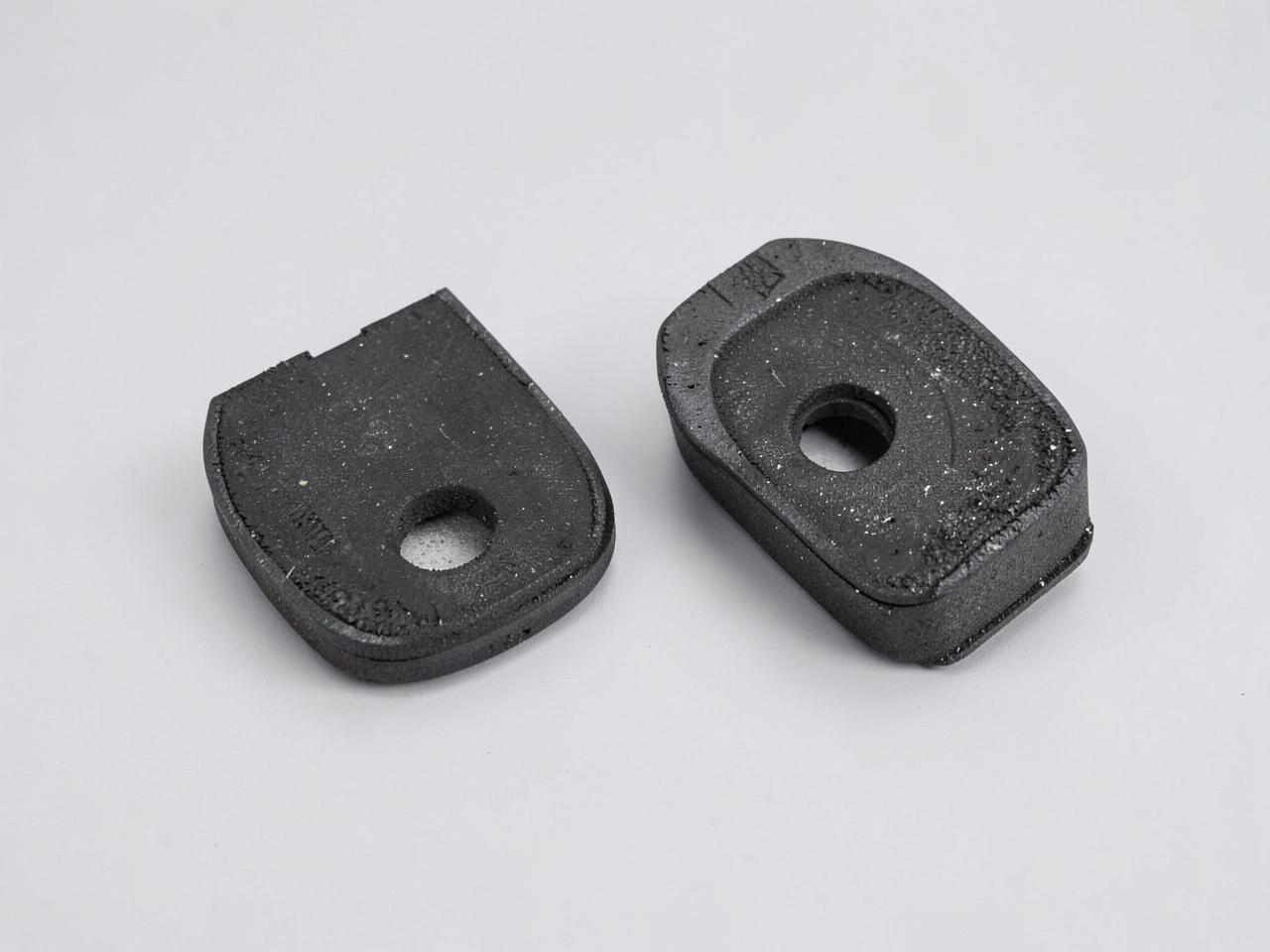 Automotive brake shoes with friction lining